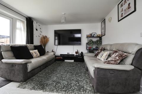 3 bedroom semi-detached house for sale, Cashmere Drive, Andover, SP11