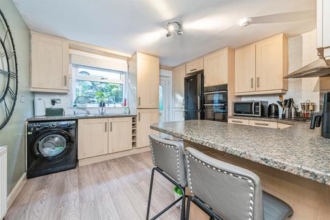 3 bedroom end of terrace house for sale, Manchester Road, Linthwaite, Huddersfield