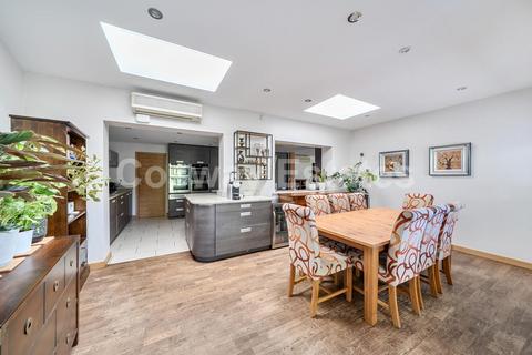 5 bedroom detached house for sale, The Lincolns, Mill Hill, NW7