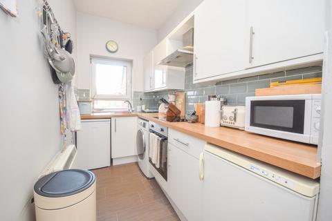 2 bedroom apartment for sale, Gray Street, Perth