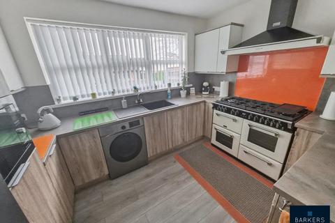 2 bedroom semi-detached bungalow for sale, Goose Hill, Heckmondwike