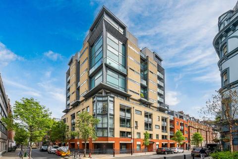 2 bedroom flat for sale, Wells Street, Fitzrovia, London, W1T
