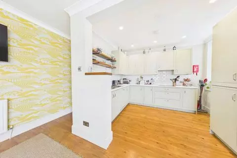 7 bedroom end of terrace house for sale - Bild 6