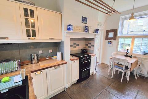 2 bedroom detached house for sale, South Grove, Brighouse HD6