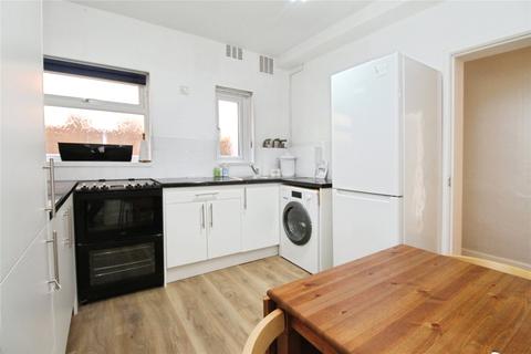3 bedroom semi-detached house for sale, Newcombe Road, Hampshire SO15