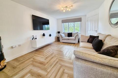 4 bedroom detached house for sale, Comfrey Avenue, Sandbach