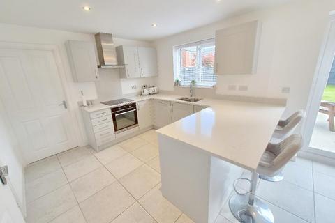 4 bedroom detached house for sale, Comfrey Avenue, Sandbach