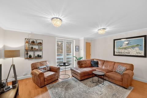 2 bedroom apartment for sale, Millennium Drive, London, E14