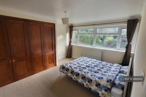 1 bedroom in a flat share to rent, Conniburrow, Milton Keynes, MK14