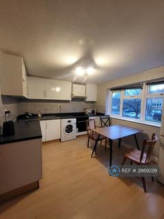 1 bedroom in a flat share to rent, Conniburrow, Milton Keynes, MK14