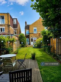 2 bed semi-detached house for rent in St James Road, Watford, WD18