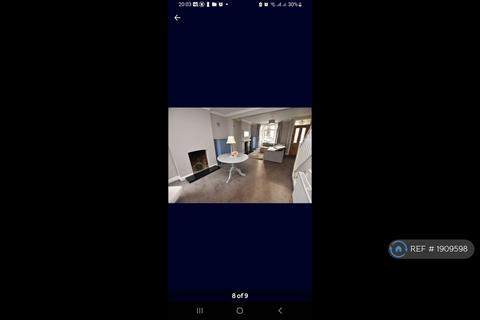 2 bedroom semi-detached house to rent, St James Road, Watford, WD18