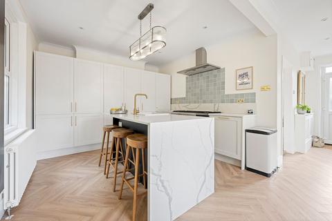 4 bedroom semi-detached house for sale, Charborough Road, Broadstone BH18