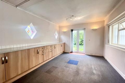 2 bedroom bungalow for sale, Poolside Walk, Southport PR9