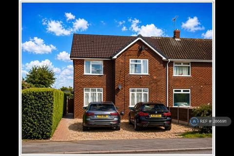 4 bedroom semi-detached house to rent, Ashby Road, Burton-On-Trent, DE15