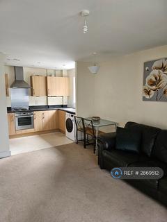 2 bedroom flat to rent, Little Grebe House, West Drayton, UB7
