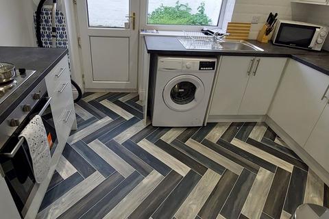 1 bedroom in a house share to rent, Room 3