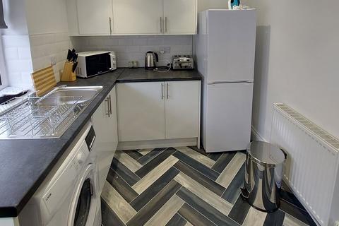1 bedroom in a house share to rent, Room 3