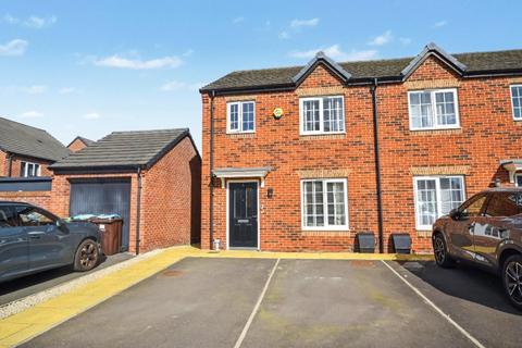 3 bedroom terraced house for sale, Larch View, Normanton, West Yorkshire