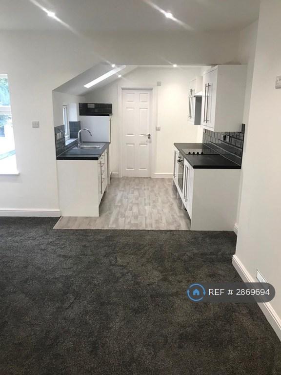 3 bedroom flat to rent