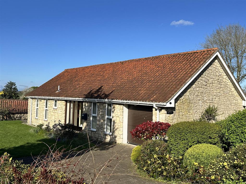 The Rise, Low Hutton YO60 2 bed bungalow - £325,000