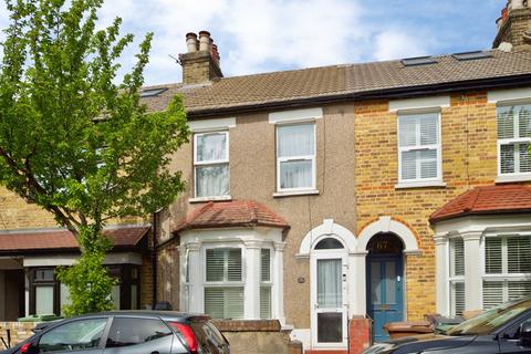 3 bedroom terraced house for sale, Goldsmith Road, London, E17
