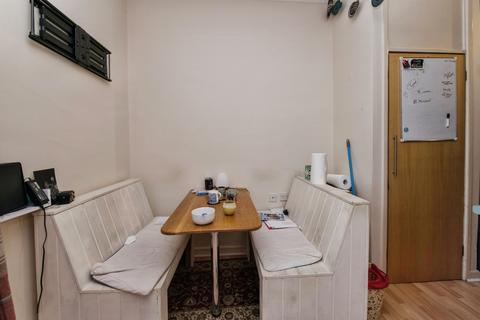 2 bedroom ground floor flat for sale, Richmond Road, Exeter
