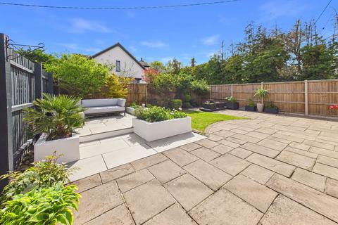 2 bedroom detached bungalow for sale, Norwich Road, Besthorpe, Attleborough