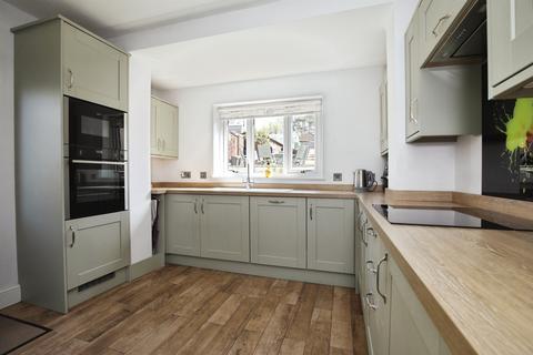 3 bedroom end of terrace house for sale, High Street, Figheldean, Salisbury