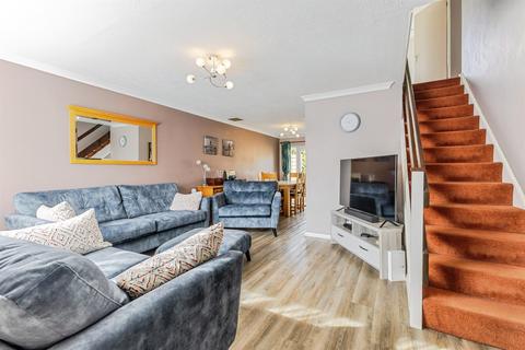 4 bedroom semi-detached house for sale, Smitherway, Bugbrooke, Northampton