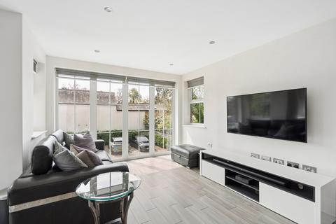 2 bedroom apartment to rent, Common Road, Alpine House Common Road, HA7