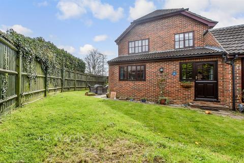 4 bedroom detached house for sale, Jarvis Place, Tenterden TN30