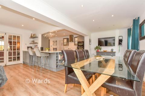 4 bedroom detached house for sale, Jarvis Place, Tenterden TN30