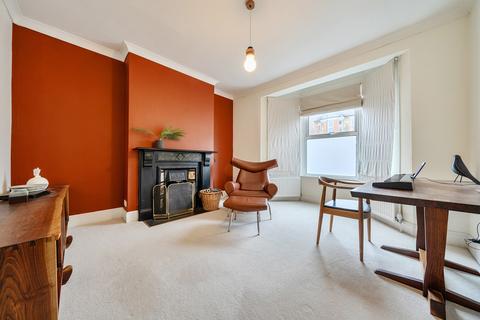 4 bedroom house for sale, Ladysmith Road, London