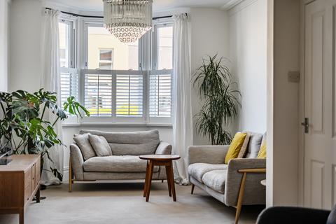 4 bedroom terraced house for sale, Kingswood Road, Penge, London, SE20