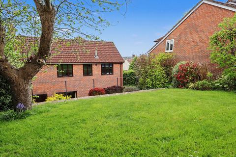 4 bedroom detached house for sale, Meadowbank, Glastonbury