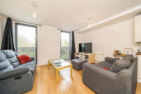 1 bedroom flat for sale, Barlborough Street, London SE14