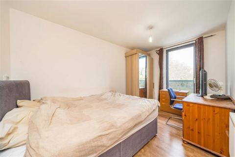 1 bedroom flat for sale, Barlborough Street, London SE14