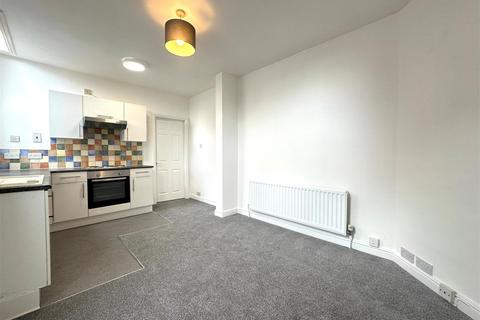 1 bedroom apartment to rent, Stourbridge Road, Stourbridge