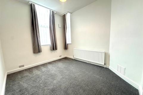 1 bedroom apartment to rent, Stourbridge Road, Stourbridge