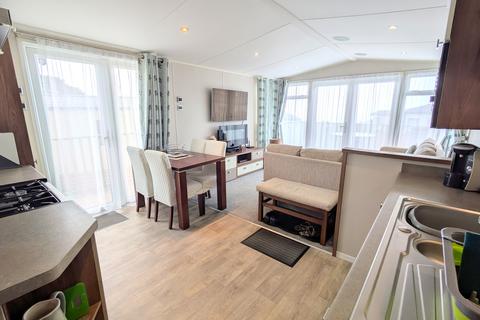 2 bedroom lodge for sale, Boswinger, St. Austell PL26