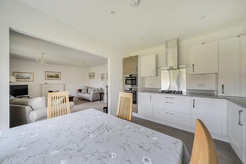 2 bedroom flat for sale, Orchard Gardens, Storrington, RH20