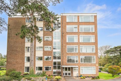 3 bedroom apartment for sale, Withyholt Court, Charlton Kings, Cheltenham