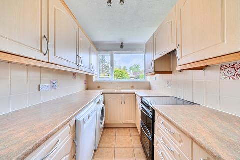 3 bedroom apartment for sale, Withyholt Court, Charlton Kings, Cheltenham