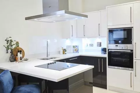 1 bedroom apartment to rent - View 3