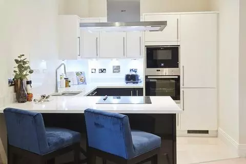1 bedroom apartment to rent - View 5