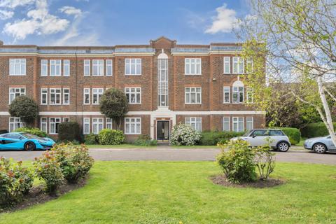 3 bedroom flat for sale, Hamilton Court, Hamilton Road, Ealing W5