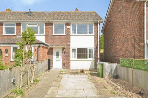 3 bedroom end of terrace house for sale, Queens Road, Littlestone, New Romney, Kent, TN28