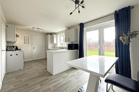 4 bedroom detached house for sale, Liddle Close, Weir Hill Gardens, Shrewsbury
