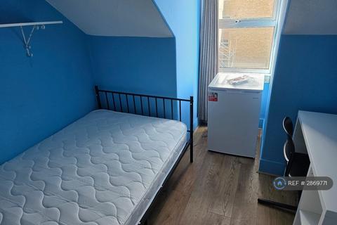 1 bedroom in a house share to rent, Frindsbury Road, Rochester, ME2